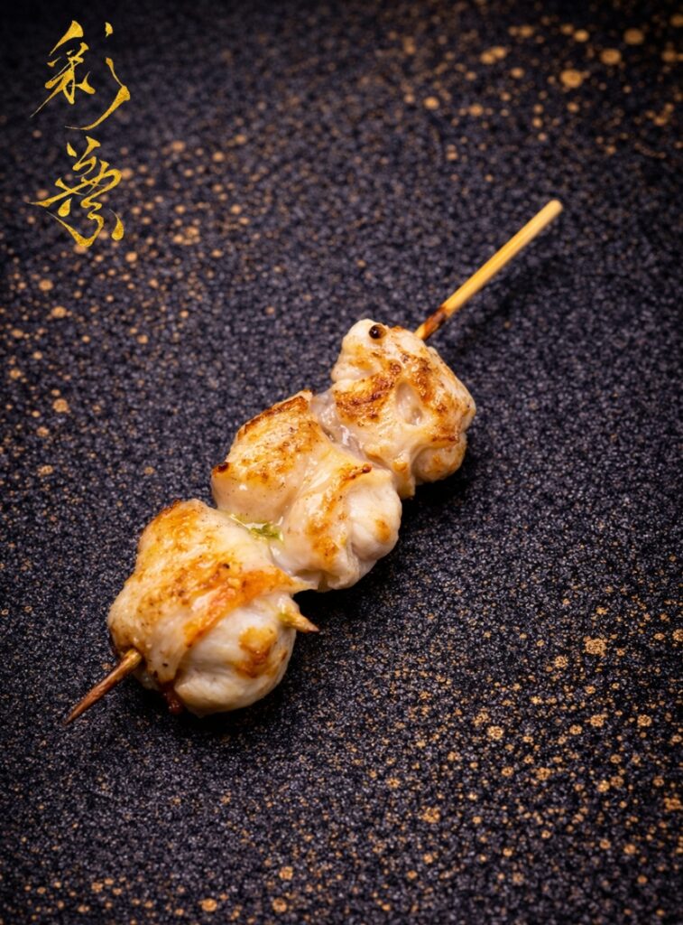 北海地鶏IIを使った赤坂の彩葉の炭火焼き鳥盛り合わせ