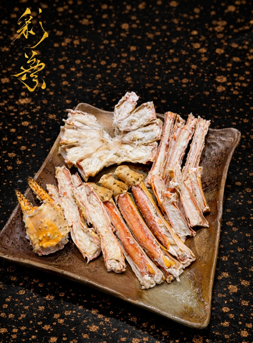 赤坂で蟹と海鮮を楽しめる彩葉の料理盛り合わせ